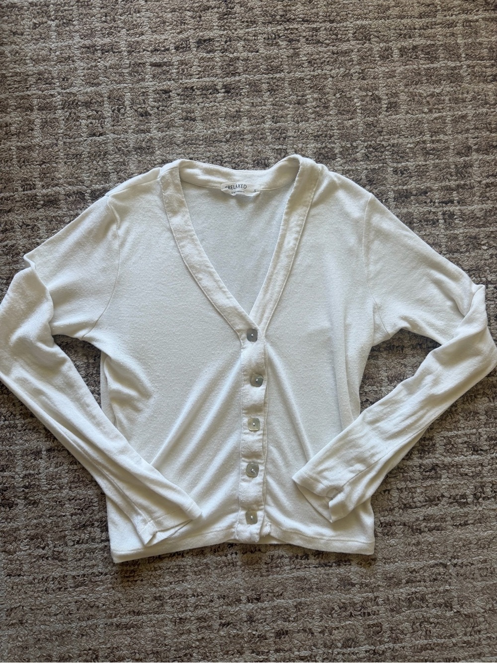 la relaxed white cardigan